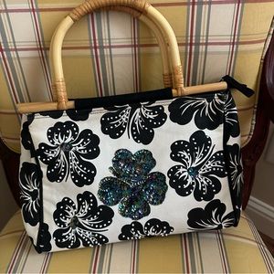 Marlo black. and white handbag.